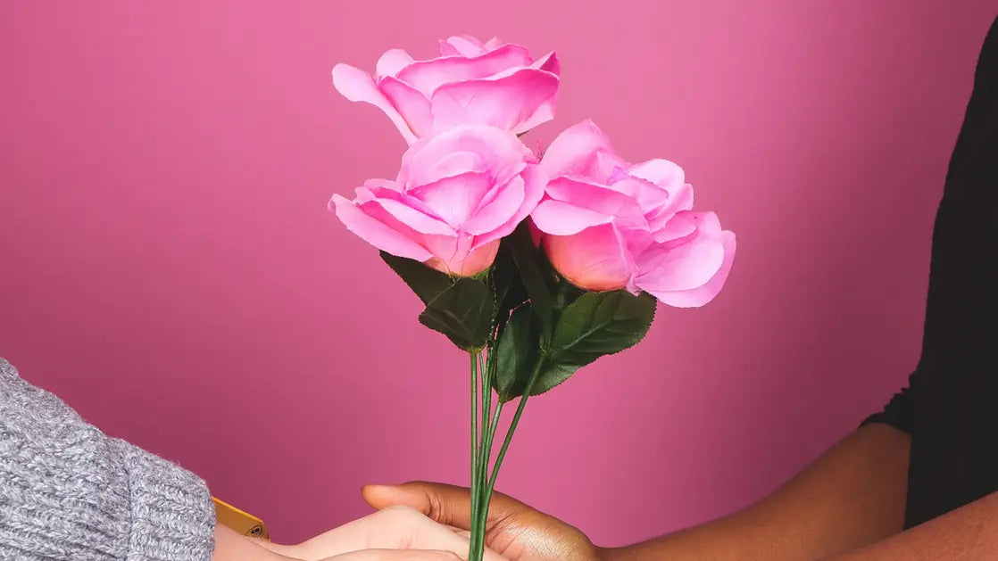 VALENTINE-S-DAY Novelty Closeout