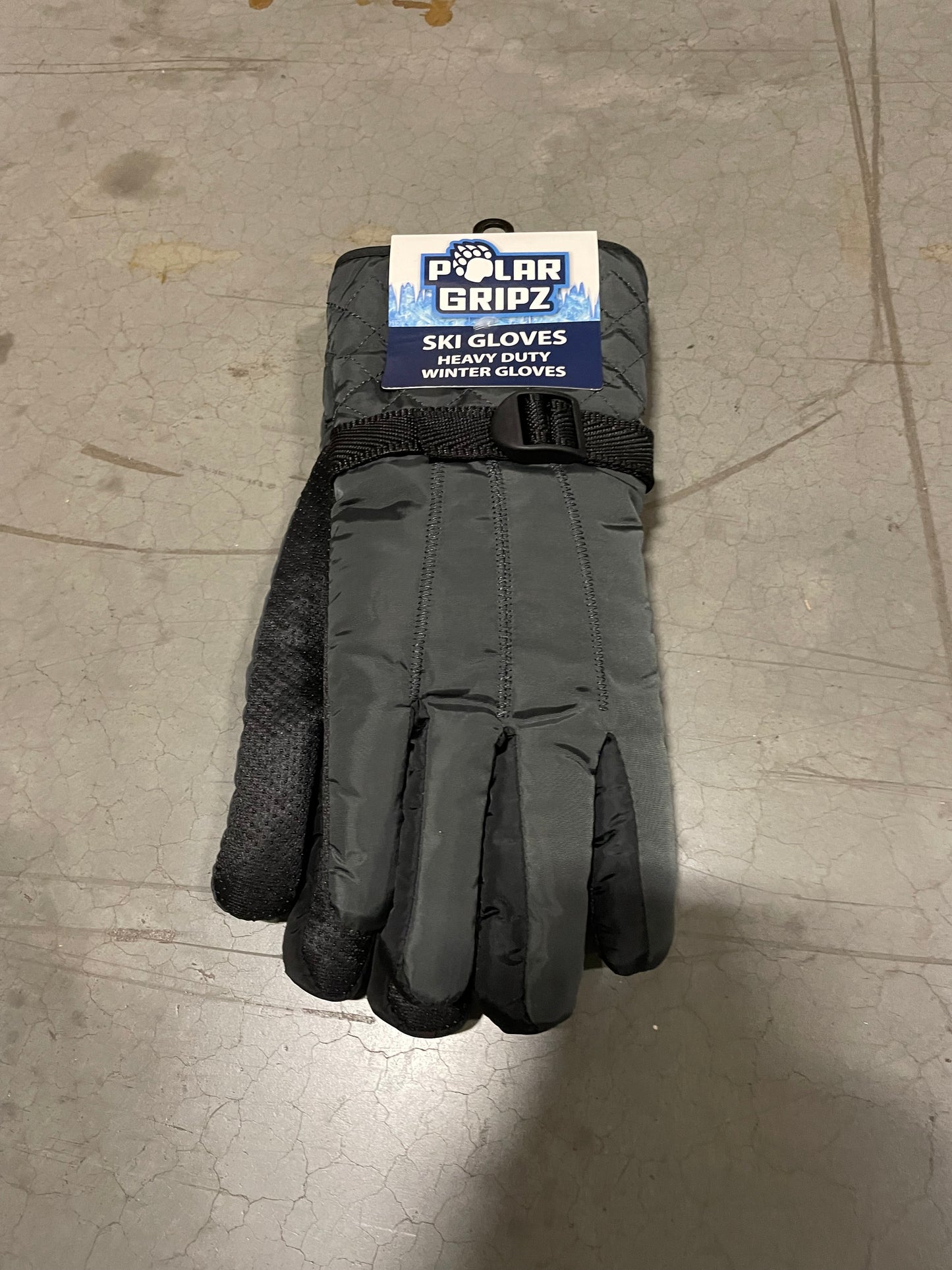 ITEM NUMBER 025727L 9.99 SKI GLOVE - STORE SURPLUS NO DISPLAY 6 PIECES PER PACK