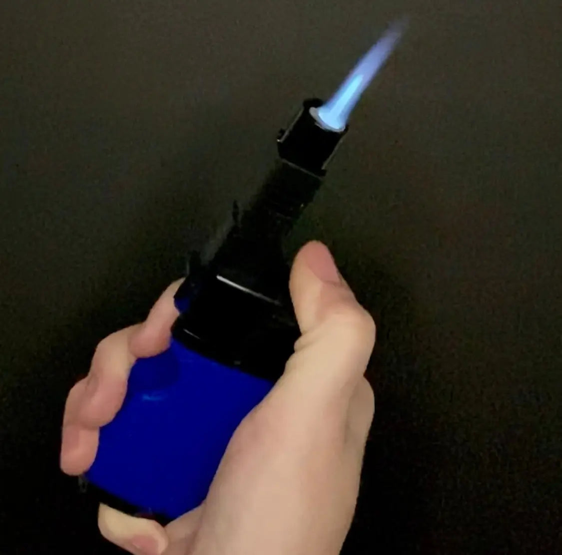 ITEM NUMBER 025927 FLIP TORCH LIGHTER 12 PIECES PER DISPLAY WHOLESALE